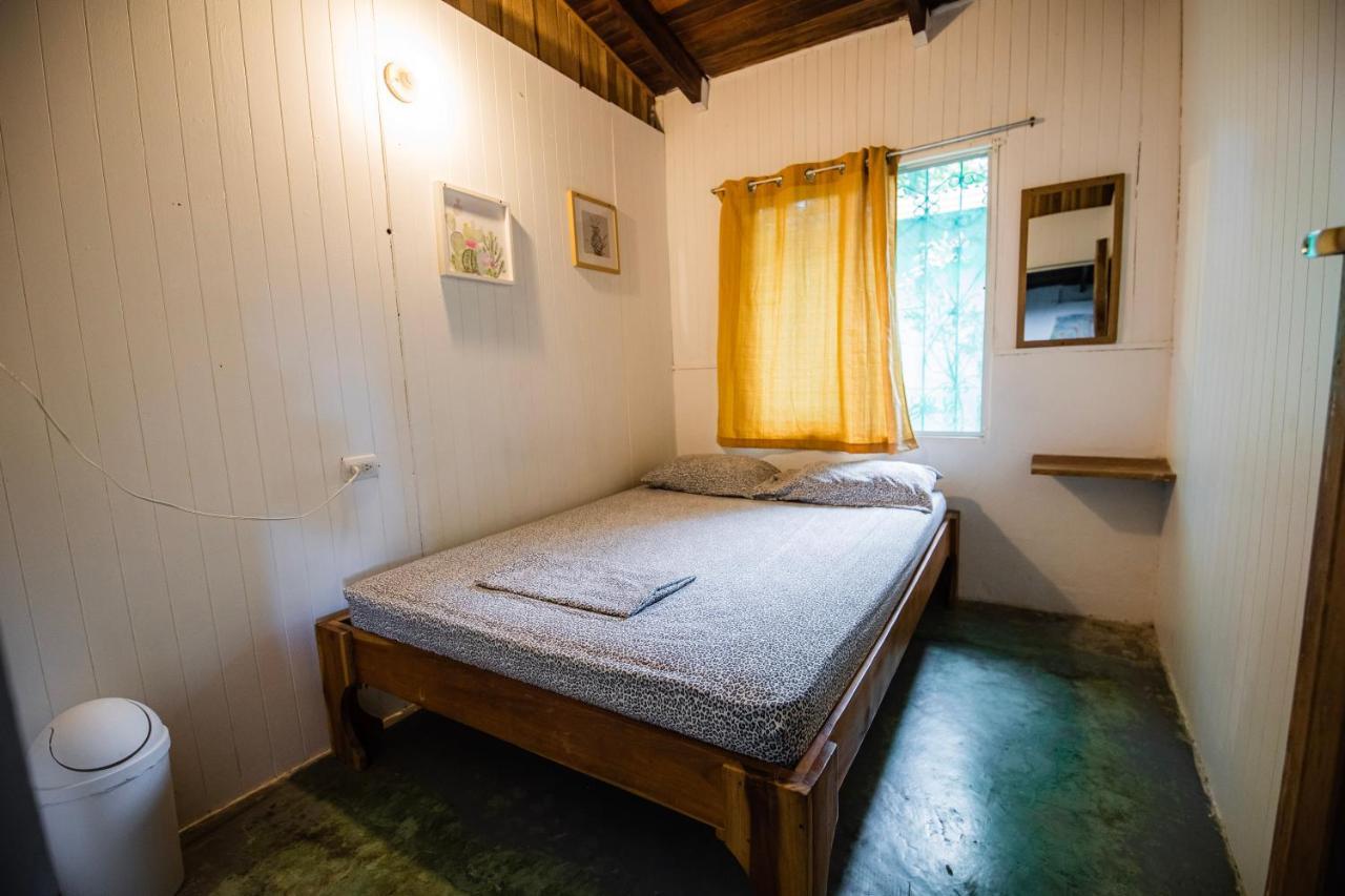 Playa Santa Teresa  Pura Vida Mini Hostel Santa Teresa מראה חיצוני תמונה