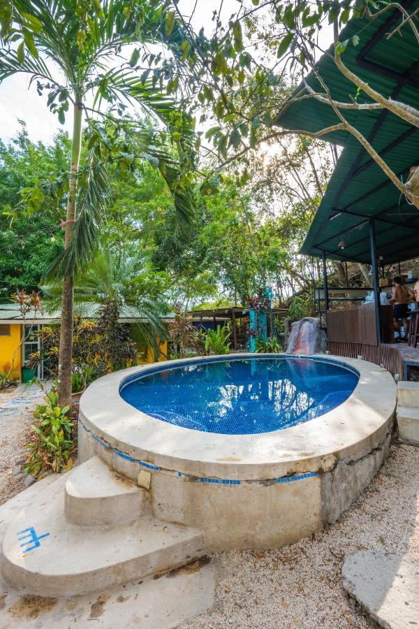 Playa Santa Teresa  Pura Vida Mini Hostel Santa Teresa מראה חיצוני תמונה