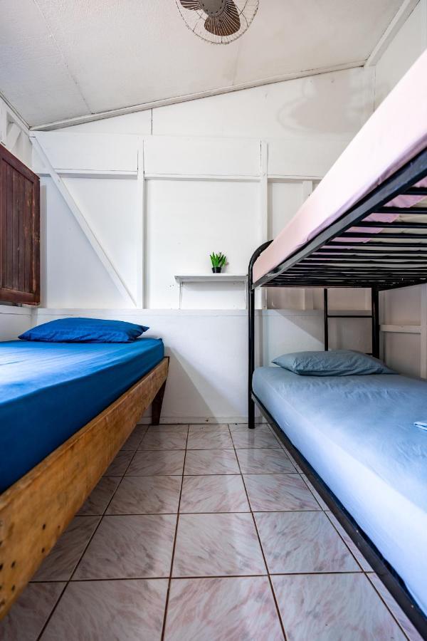 Playa Santa Teresa  Pura Vida Mini Hostel Santa Teresa מראה חיצוני תמונה