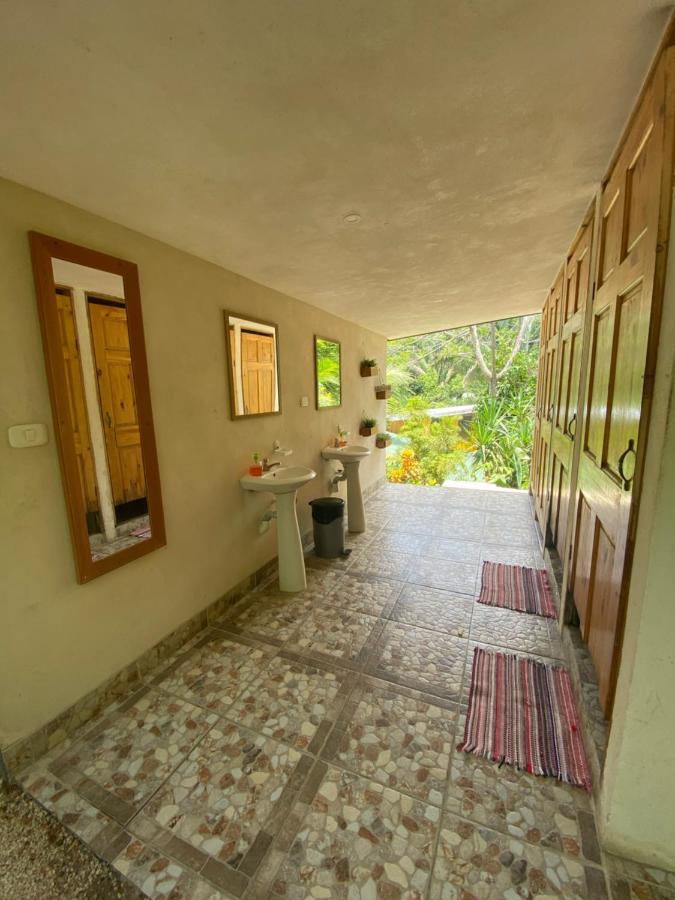 Playa Santa Teresa  Pura Vida Mini Hostel Santa Teresa מראה חיצוני תמונה